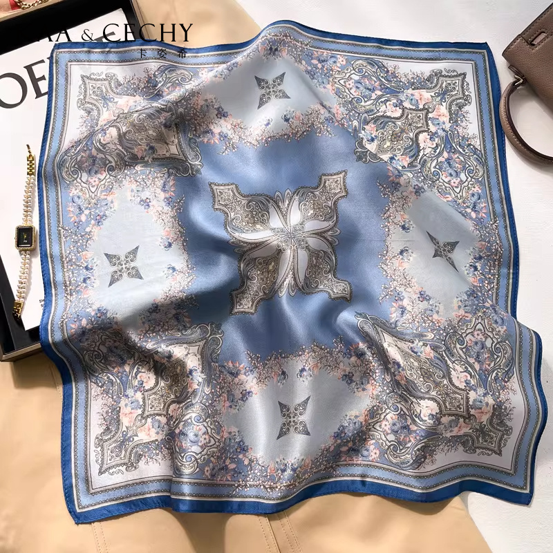 Baroque Floral 100% Mulberry S - Ascot Neck Scarf 评论和价格
